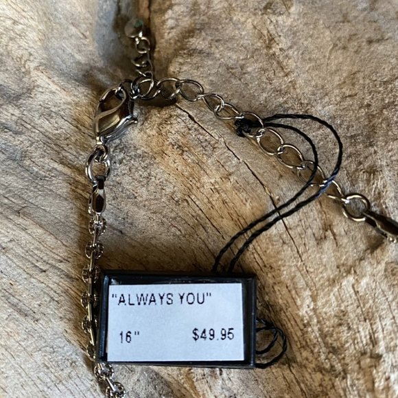 NWT-Antique Silver Color Necklace with Grey Stones in Pendant 16" - Picture 4 of 4